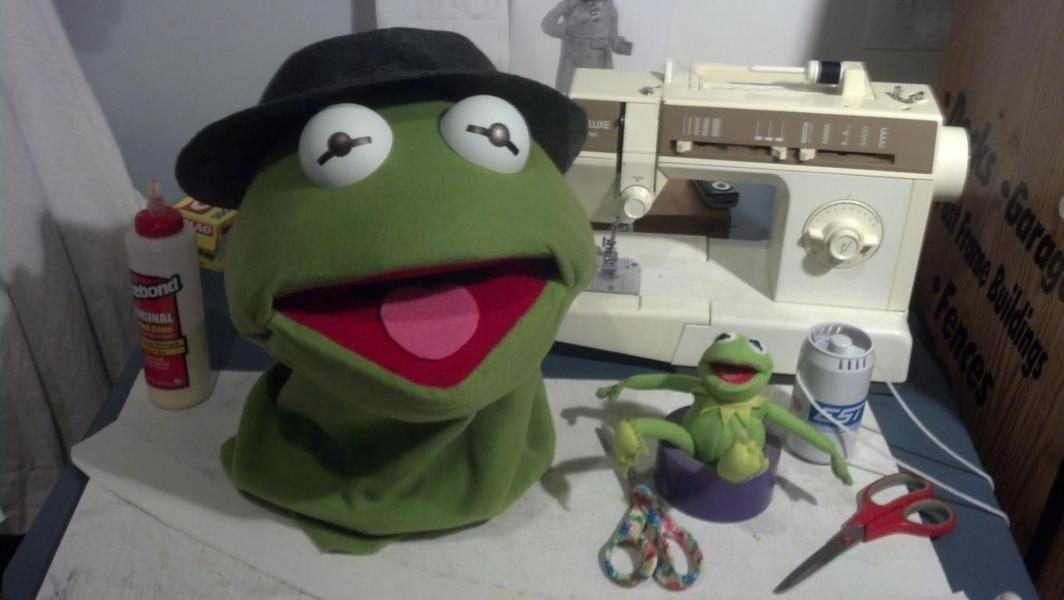 Making Kermit the Frog Mask and Costume